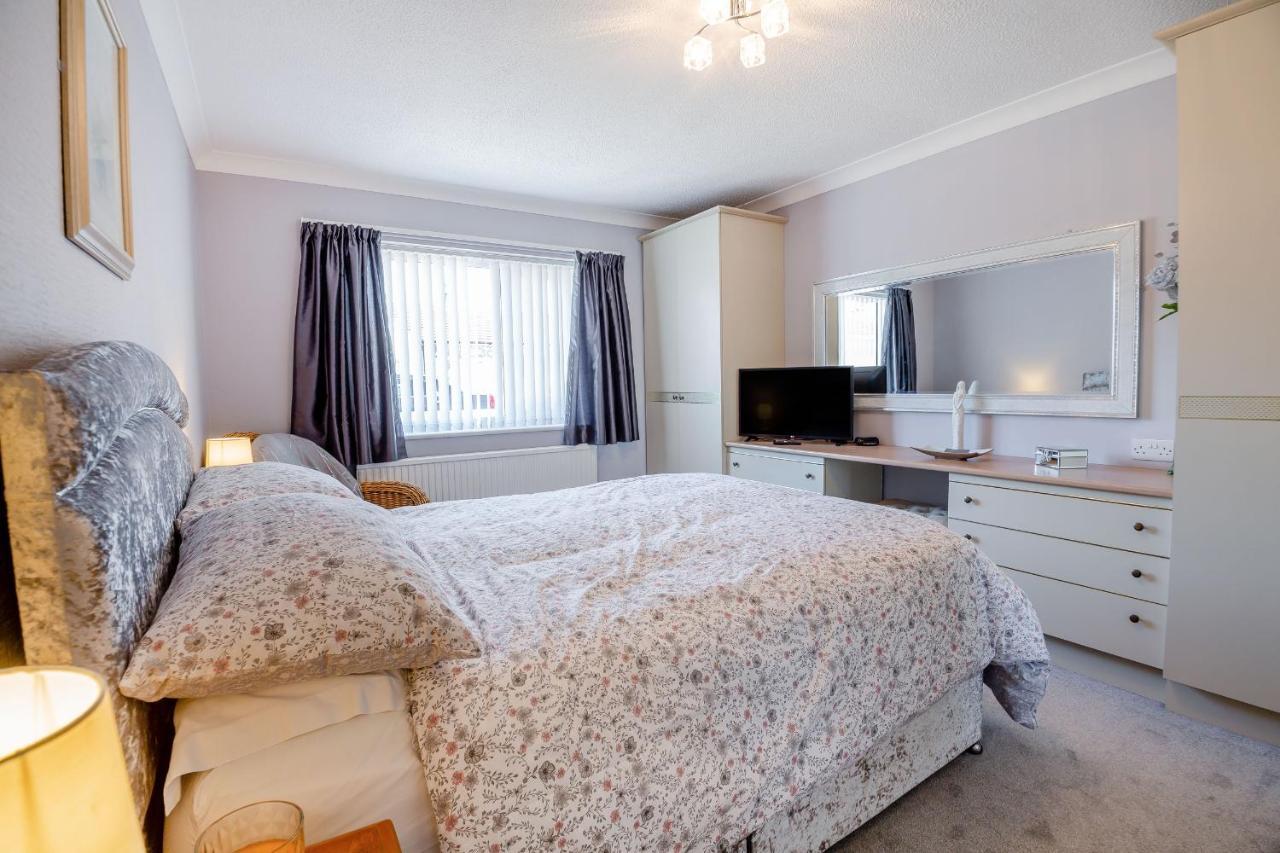 Cororion Cottage Benllech Extérieur photo